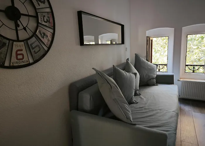 Gruenes Idyll Im Herzen Koelns * Colonia