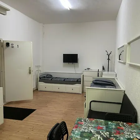 Gruenes Idyll Im Herzen Koelns Quarto em Acomodações Particulares Colónia