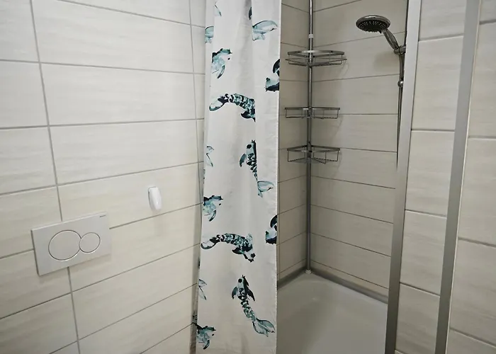 Gruenes Idyll Im Herzen Koelns * Cologne